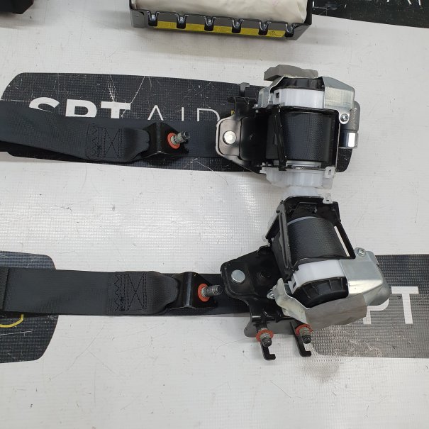 NIRO DASHBOARD AIRBAG KIT SEAT BELTS