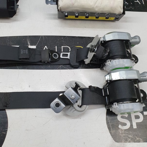 NIRO DASHBOARD AIRBAG KIT SEAT BELTS